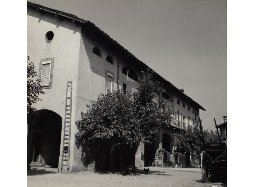Balsamo, Case coloniche Corte Viganò (foto di Carlo Ciocca, 1953)