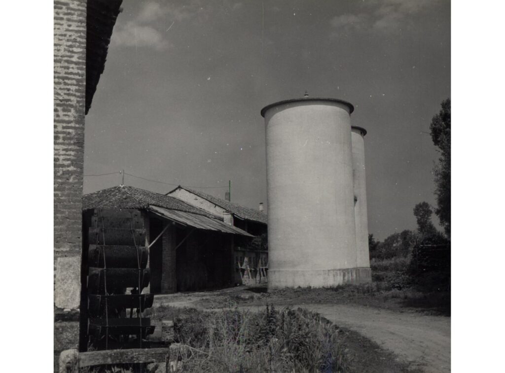 Calnago, Silos (foto di Carlo Ciocca, 1953)
