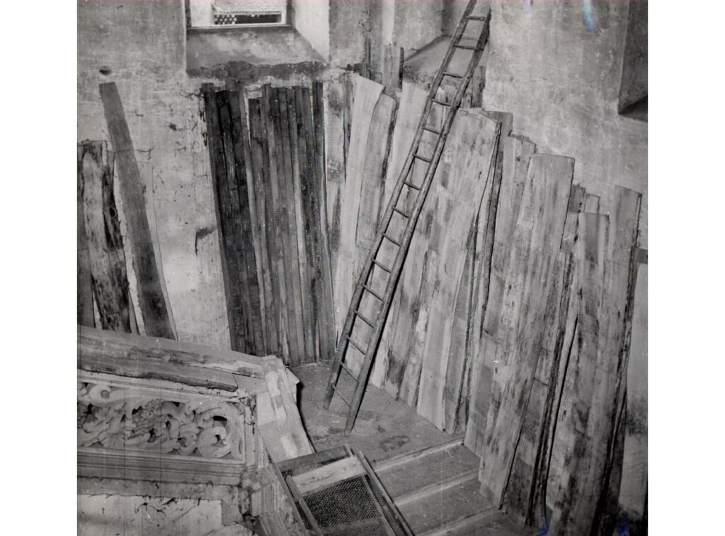 Cascina Maggiore di Gaggiano, Particolare scalone accesso (foto di Carlo Ciocca, 1953)